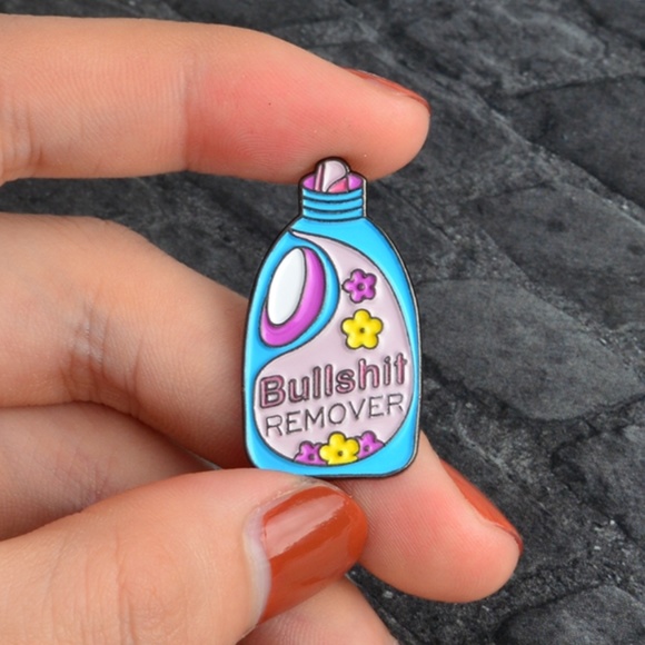 NEW Bullshit Remover Detergent Enamel Pin Brooch - Picture 2 of 2